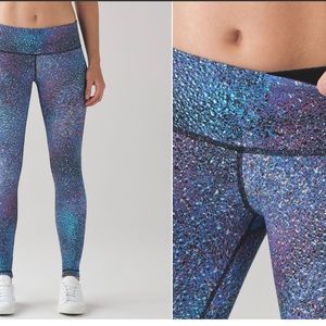 EUC Lululemon Wunder Under Pants Size 4